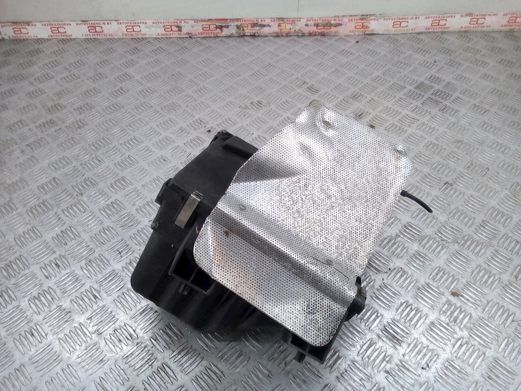 Корпус воздушного фильтра VOLKSWAGEN Touran 2003-2010