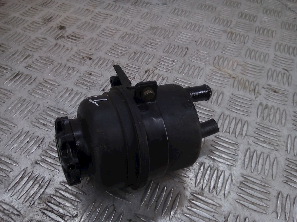 Бачок ГУР (гидроусилителя) BMW 7er 7 серия E32 1986-1994