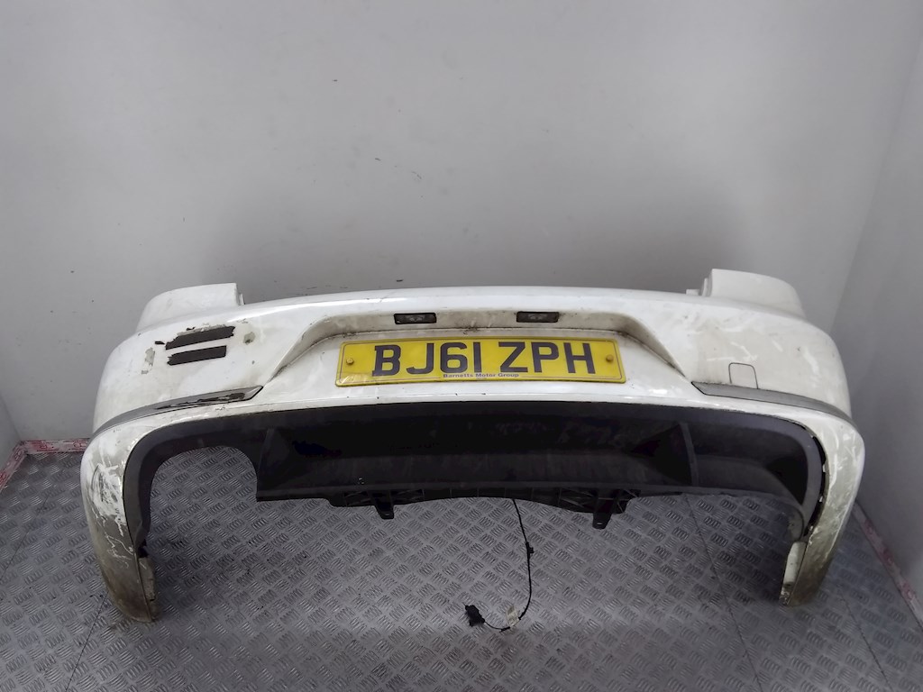 Бампер задний VOLKSWAGEN Passat B7 2011-2015