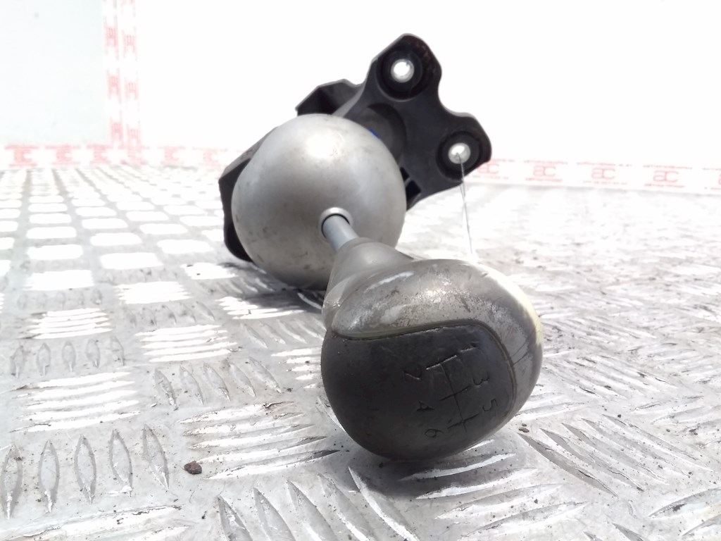 Кулиса (селектор) АКПП/МКПП в салоне HONDA Civic 4D 2006-2016