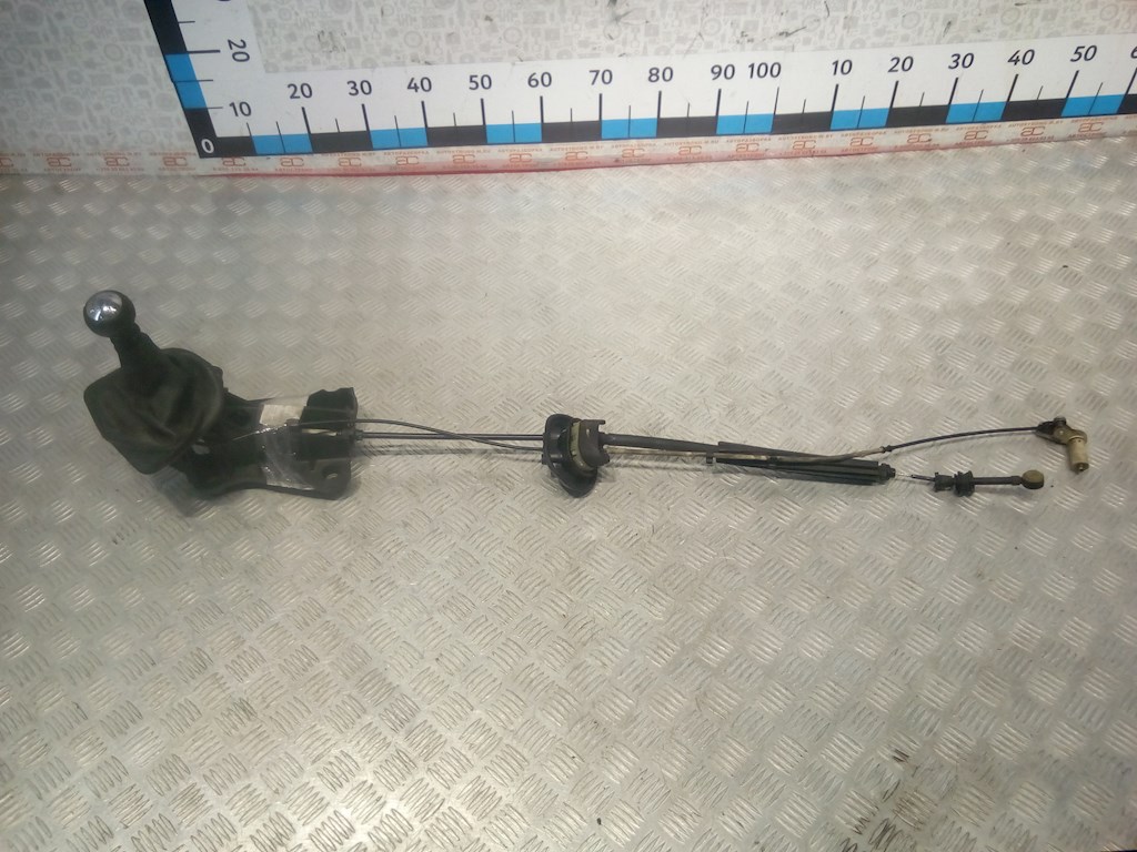 Кулиса (селектор) АКПП/МКПП в салоне PEUGEOT 307 2001-2008