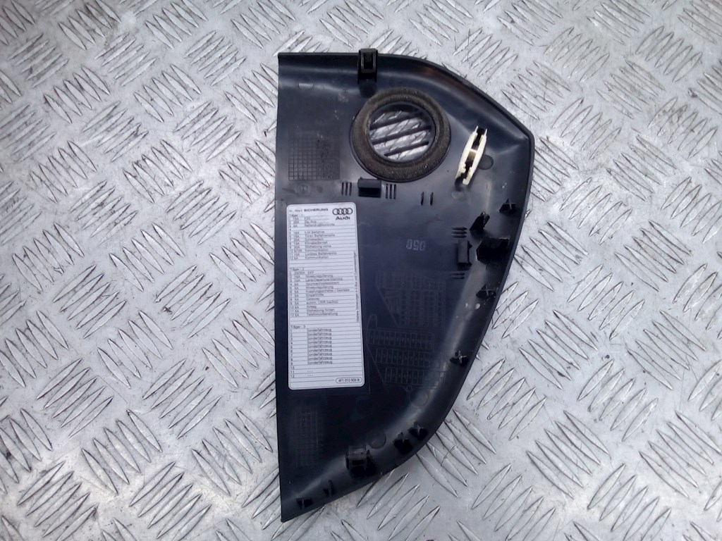 Накладка декоративная AUDI A6 C6 2004-2010