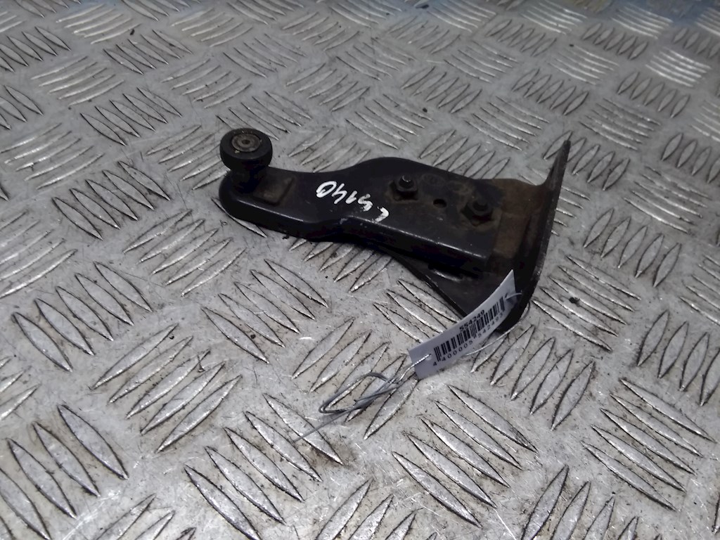 Ролик двери сдвижной (левый/правый средний верхний/нижний) KIA Carnival II 2006-2014