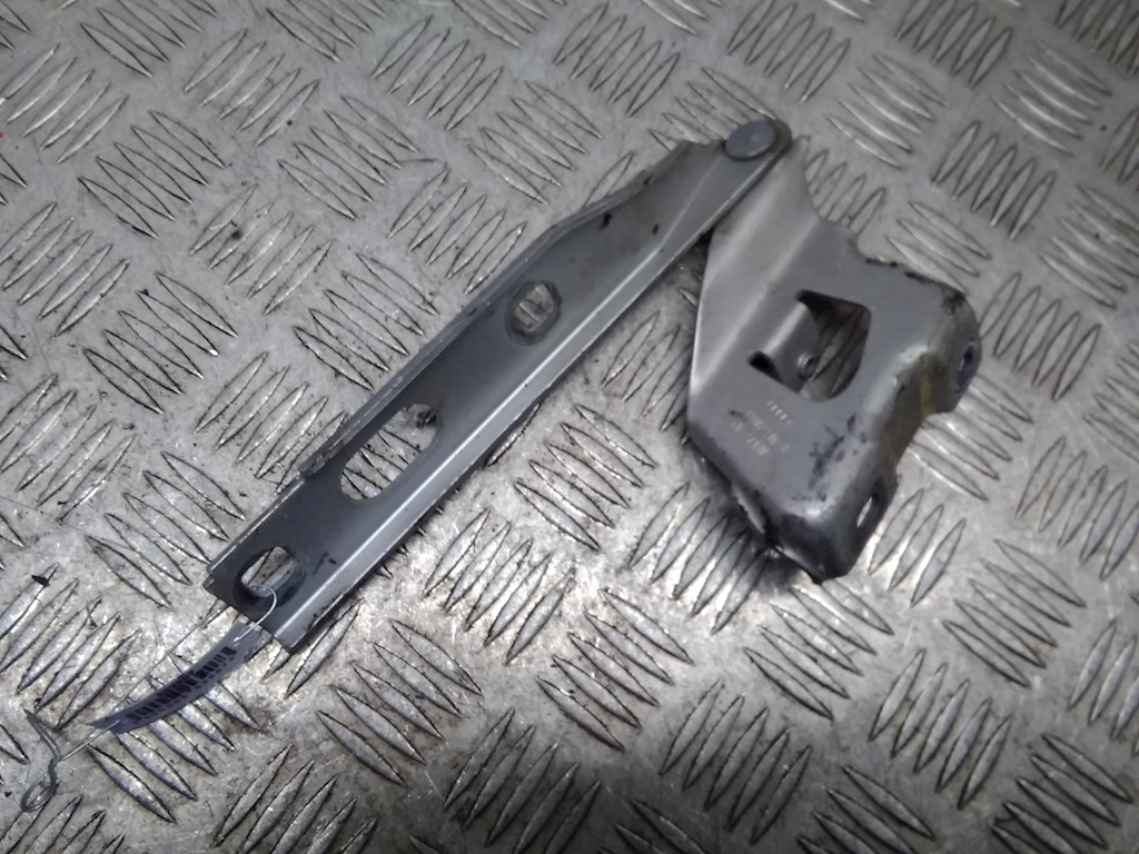 Петля капота левая/правая AUDI A5 2007-2016