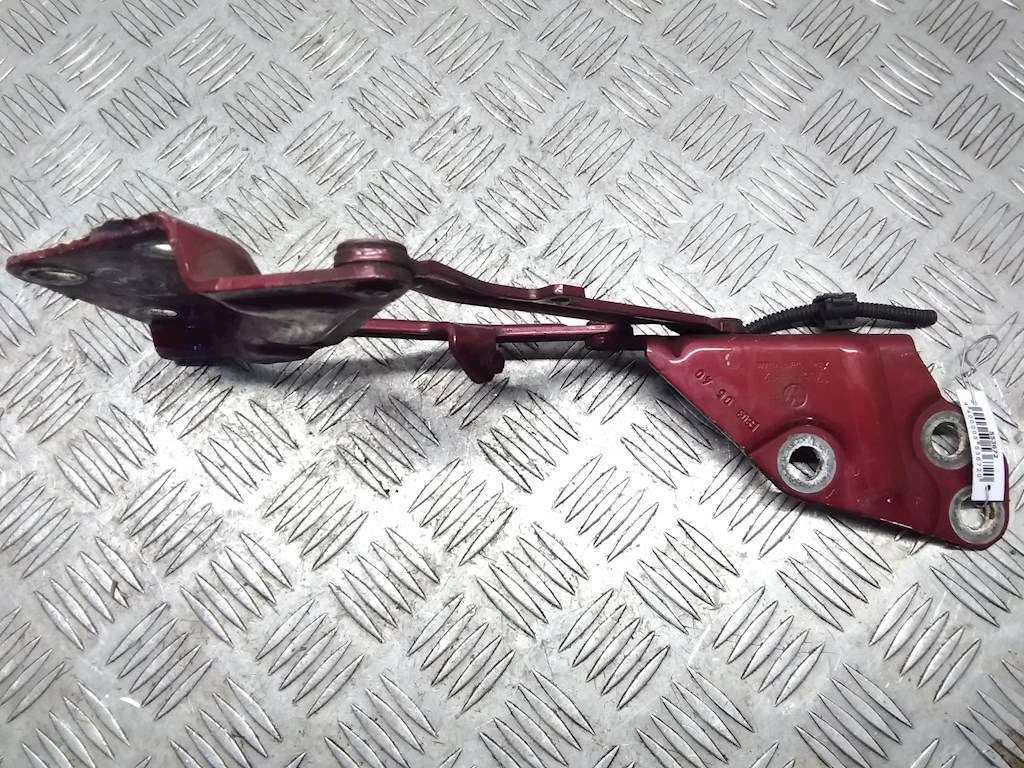 Петля капота левая/правая VOLKSWAGEN Touareg 2002-2010