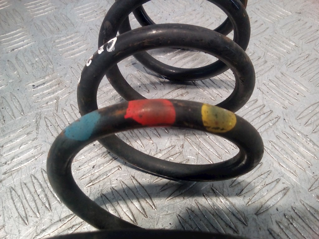 Пружина задняя левая/правая FORD Fiesta 2008-2012