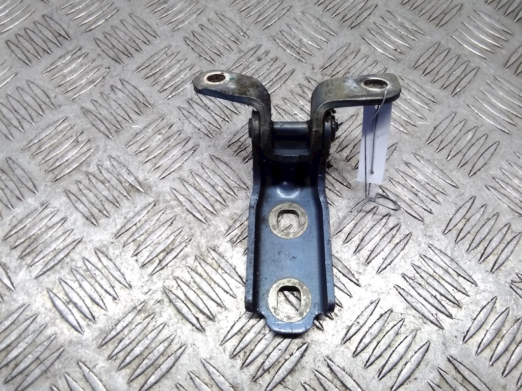 Петля двери задней правой Opel Astra J (2009-2018)