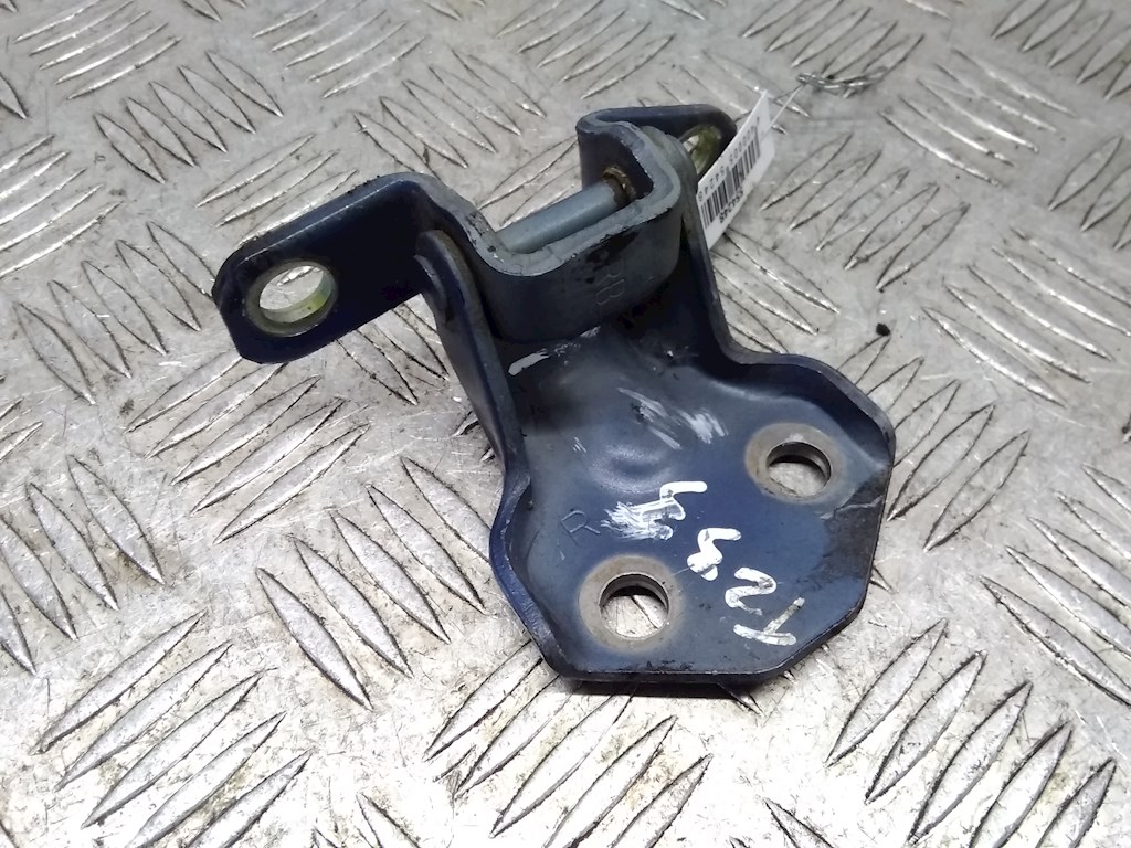 Петля двери задней правой Mazda Premacy (1999-2017)