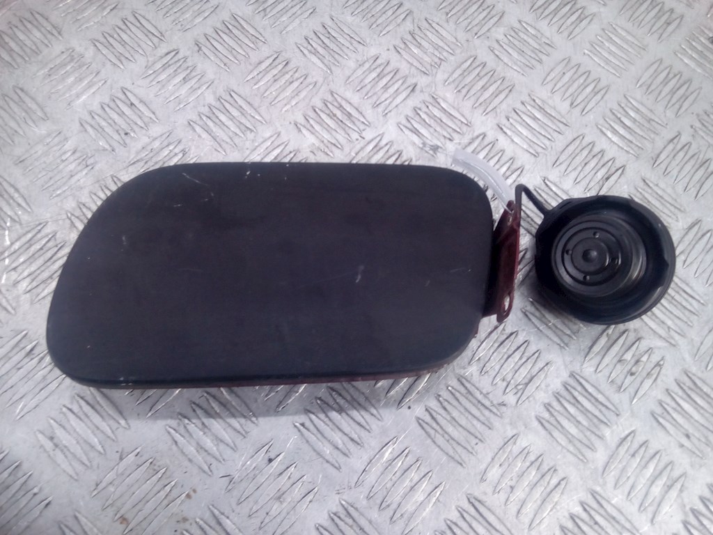 Лючок бензобака VOLKSWAGEN Touareg 2002-2010