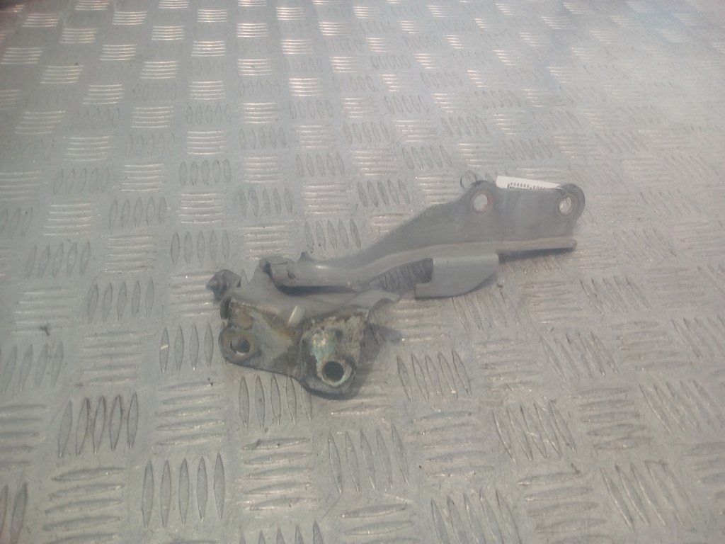 Петля капота левая/правая KIA Carnival II 2006-2014