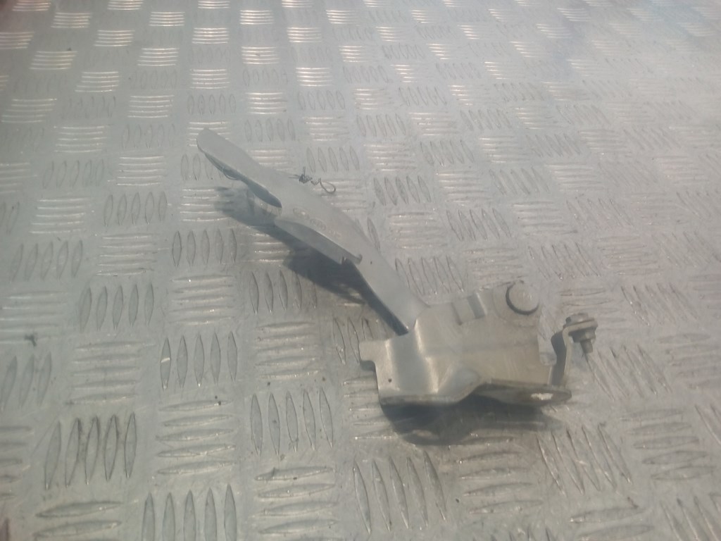 Петля капота левая/правая KIA Carnival II 2006-2014