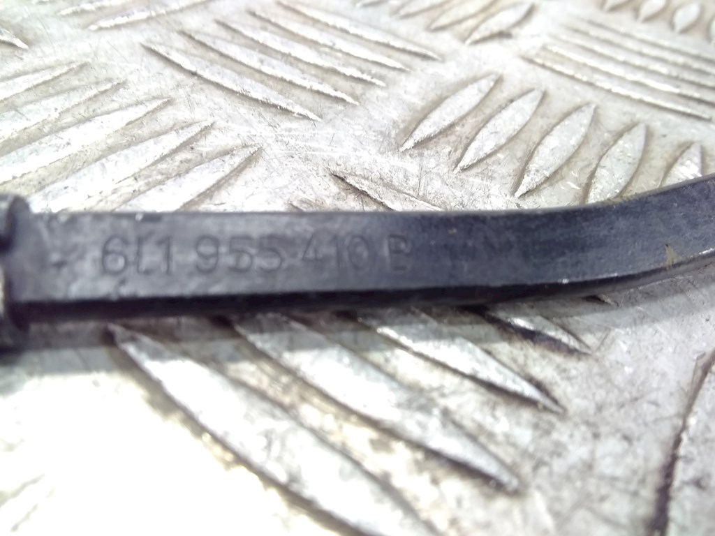 Поводок дворников передний левый/ правый SEAT Ibiza 2002-2008