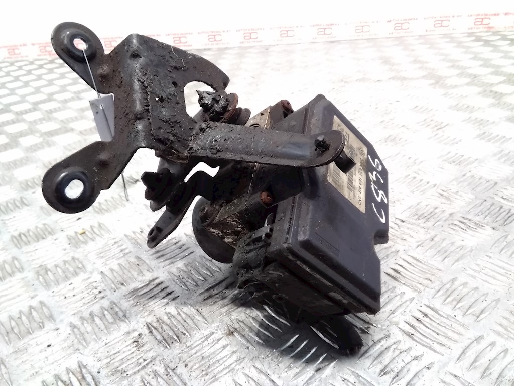 Блок ABS (насос) VOLKSWAGEN Passat B7 2011-2015