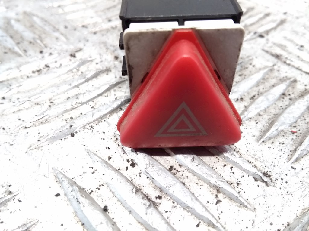 Кнопка аварийной сигнализации (аварийки) VOLKSWAGEN Transporter T5 2003-2015