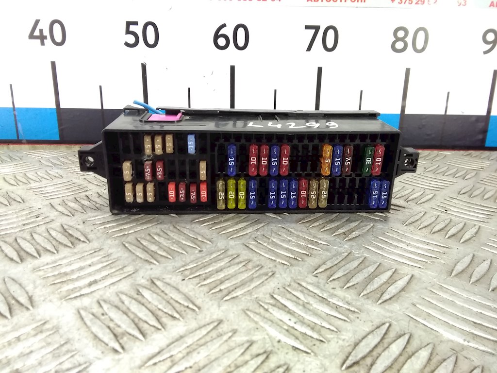 Датчик уровня в бачок омывателя SKODA Fabia MK2 5J 2007-2014