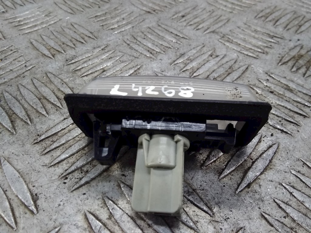 Фонарь подсветки номера NISSAN Tiida C11 2004-2014