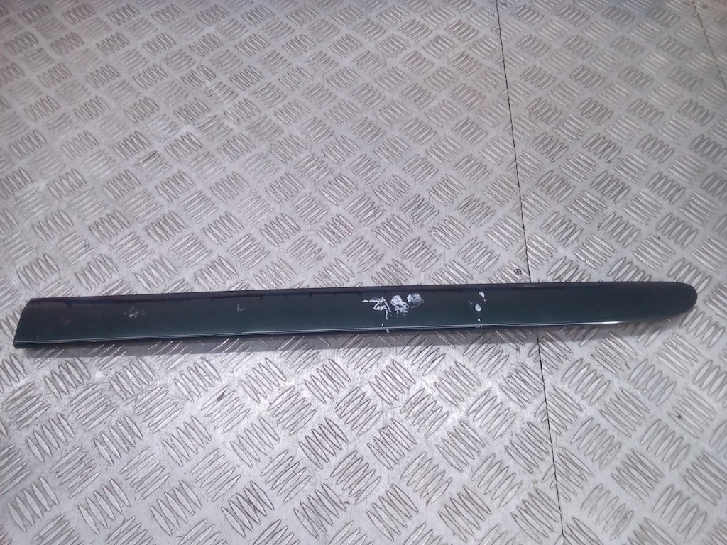 Накладка декоративная (молдинг) двери задней левой Mercedes E-Class (W211) (2002-2009)