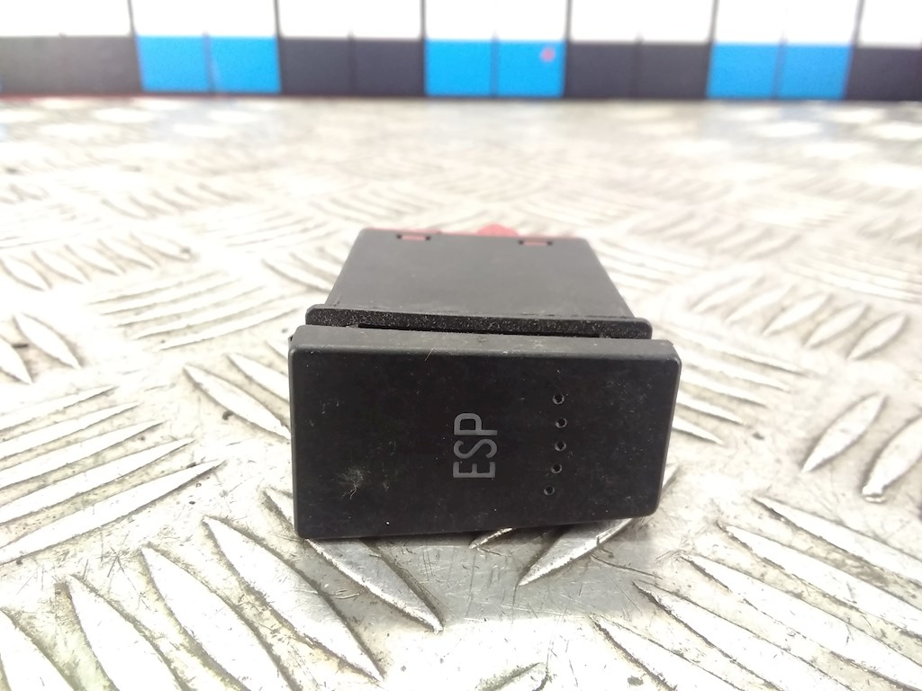 Кнопка антипробуксовочной системы VOLKSWAGEN Passat B5 1997-2005