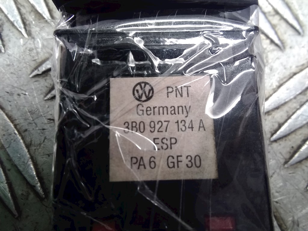 Кнопка антипробуксовочной системы VOLKSWAGEN Passat B5 1997-2005