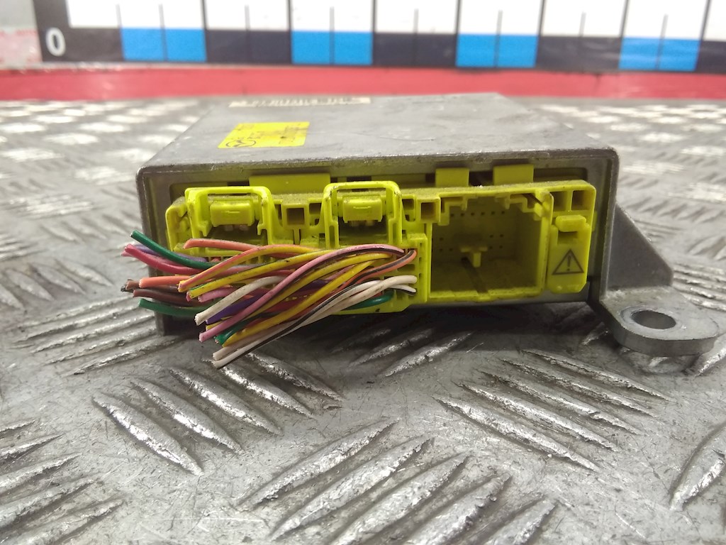 Блок управления AIR BAG MAZDA Mazda 6 GG 2000-2007