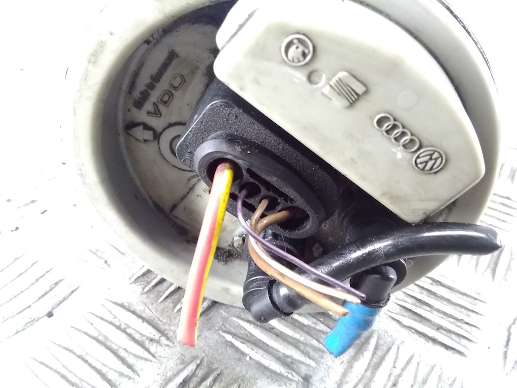 Насос топливный (электрический) VOLKSWAGEN Polo IV 2001-2009