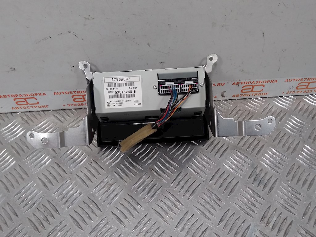 Дисплей информационный (компьютера) MITSUBISHI Grandis 2003-2011