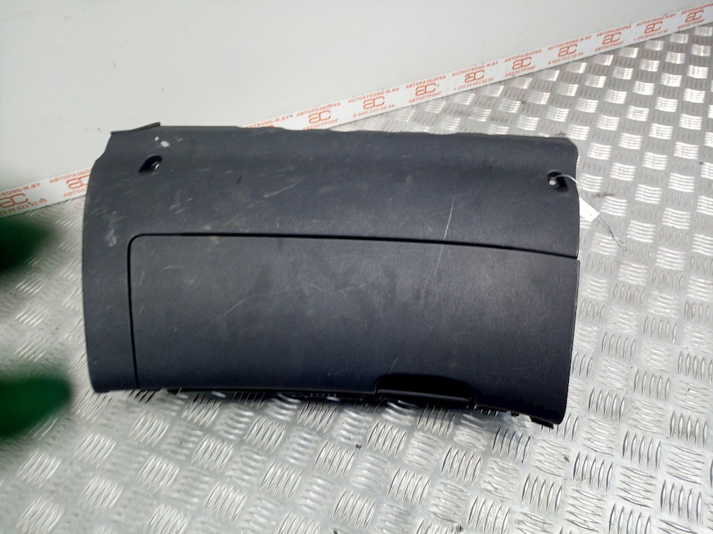 Бардачок SKODA Octavia A5 1Z- 2004-2013