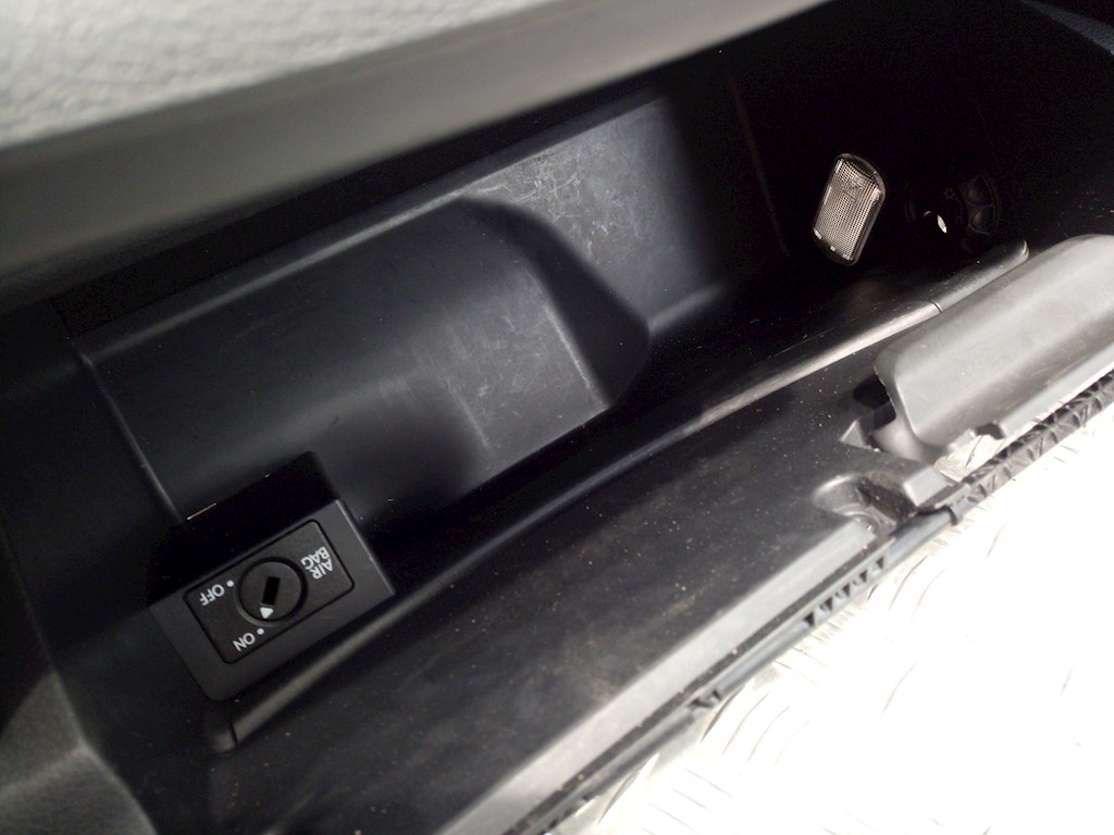 Бардачок SKODA Octavia A5 1Z- 2004-2013