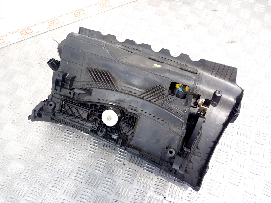 Бардачок SKODA Octavia A5 1Z- 2004-2013