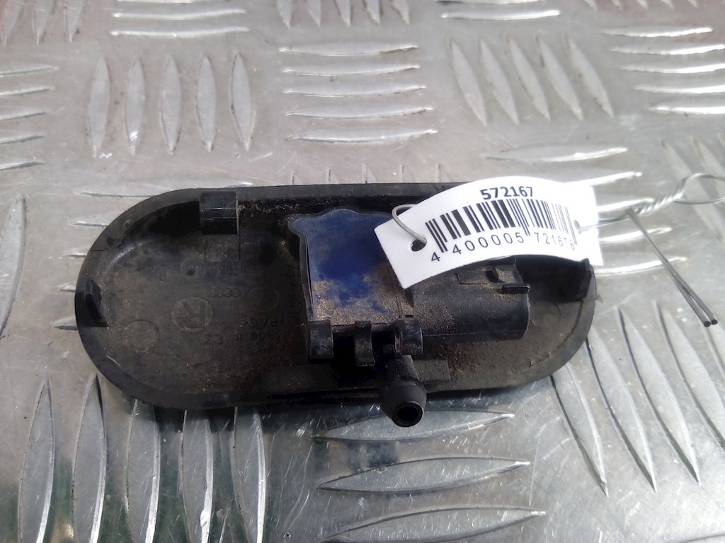 Форсунка омывателя лобового стекла AUDI A8 D3 2003-2010