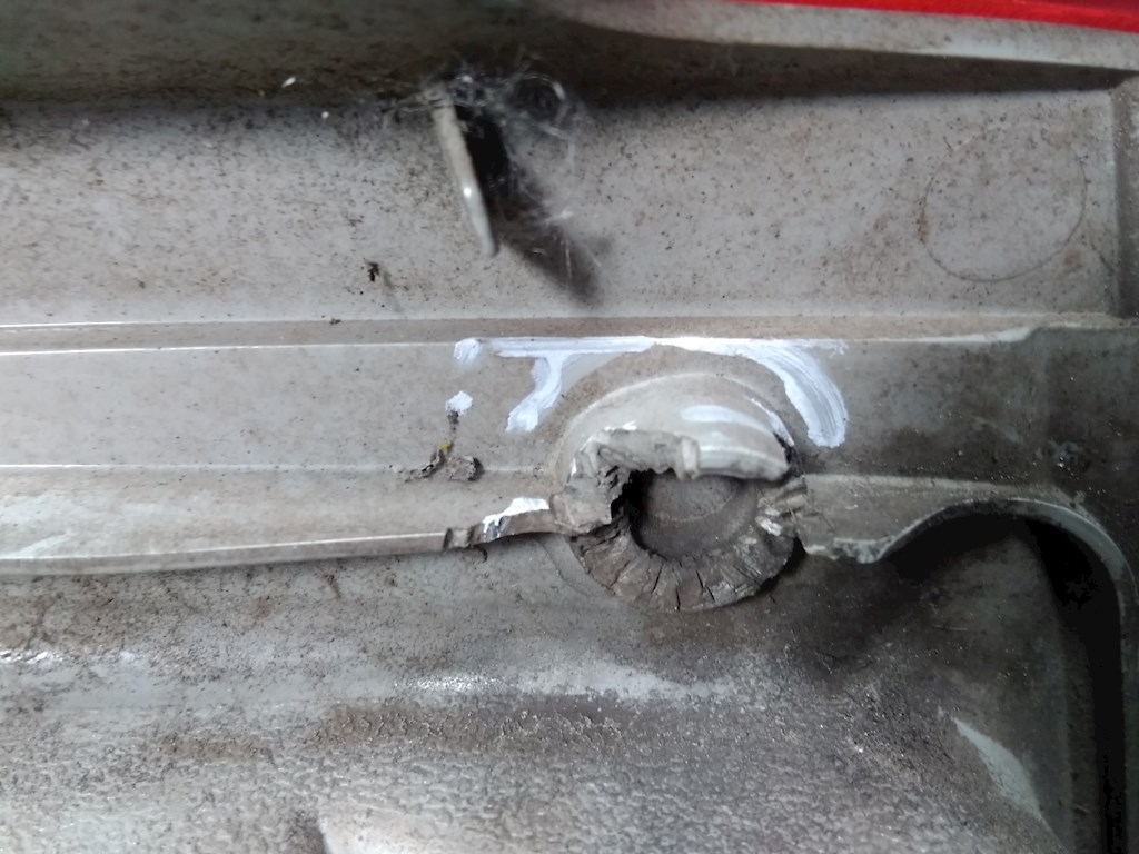 Фонарь задний внутренний левый KIA Carens 1999-2002