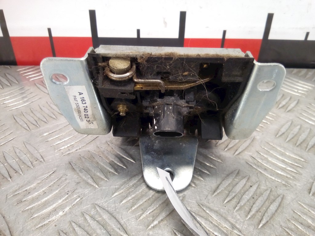 Замок багажника (крышки двери) MERCEDES-BENZ M-Class W163 ML 1997-2005