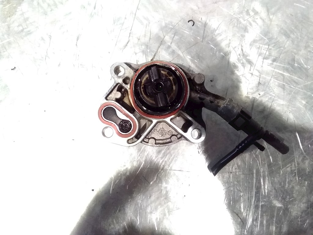 Насос вакуумный