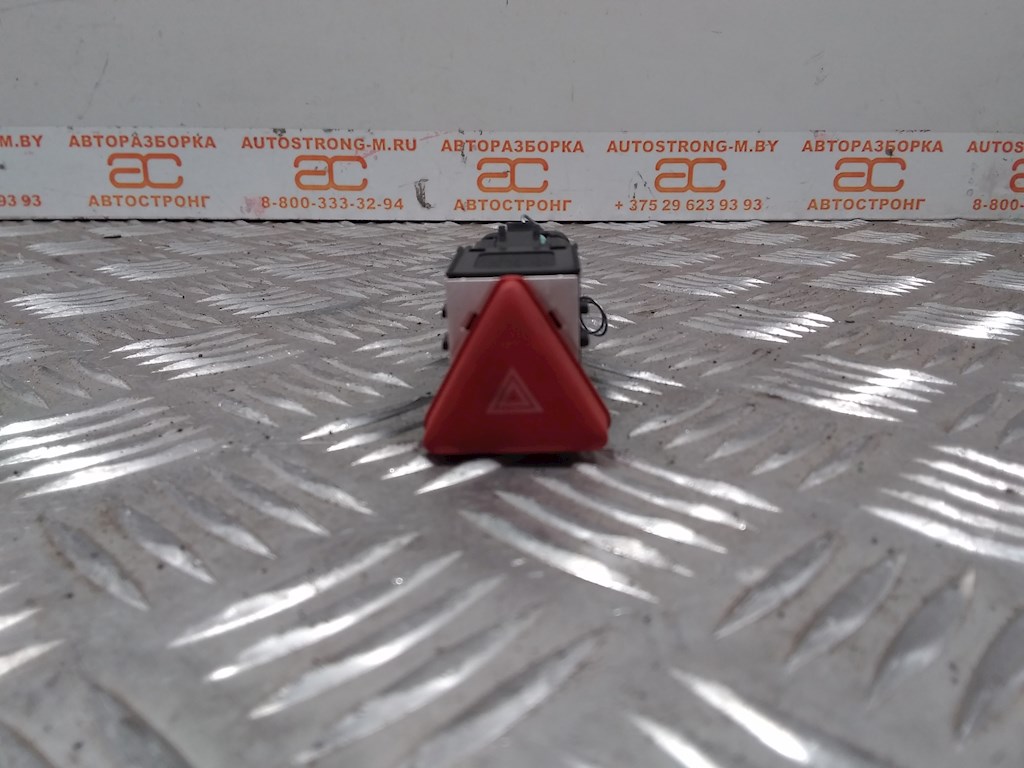 Кнопка аварийной сигнализации (аварийки) VOLKSWAGEN Golf V 2003-2009