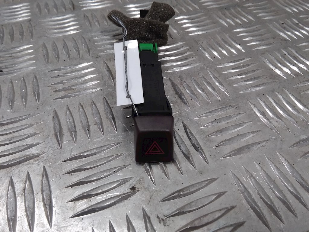 Кнопка аварийной сигнализации (аварийки) VOLVO V50 I 2004-2012