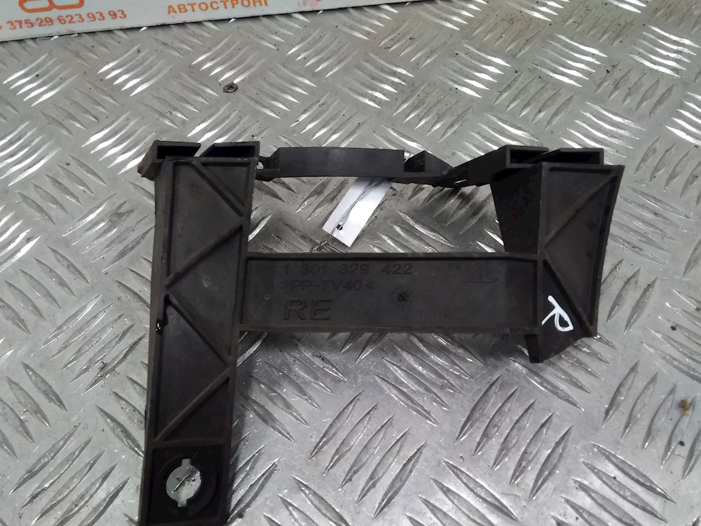 Кронштейн фары правый VOLKSWAGEN Transporter T5 2003-2015