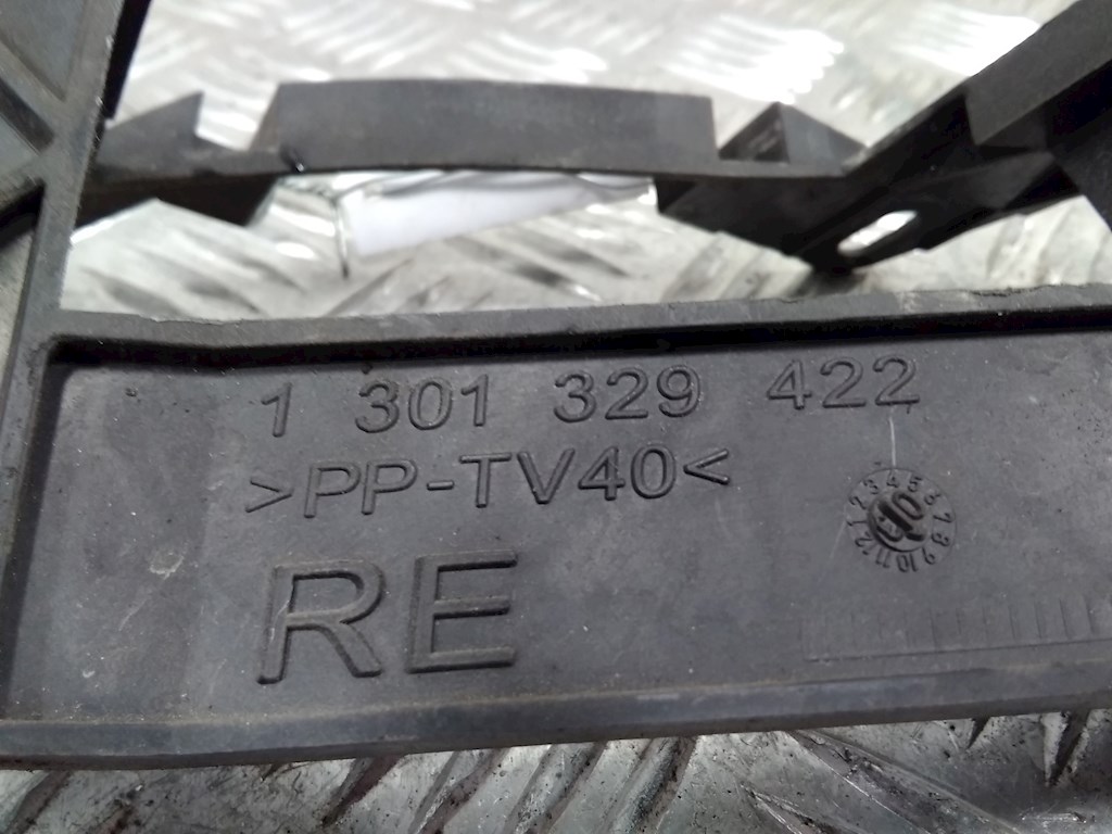 Кронштейн фары правый VOLKSWAGEN Transporter T5 2003-2015