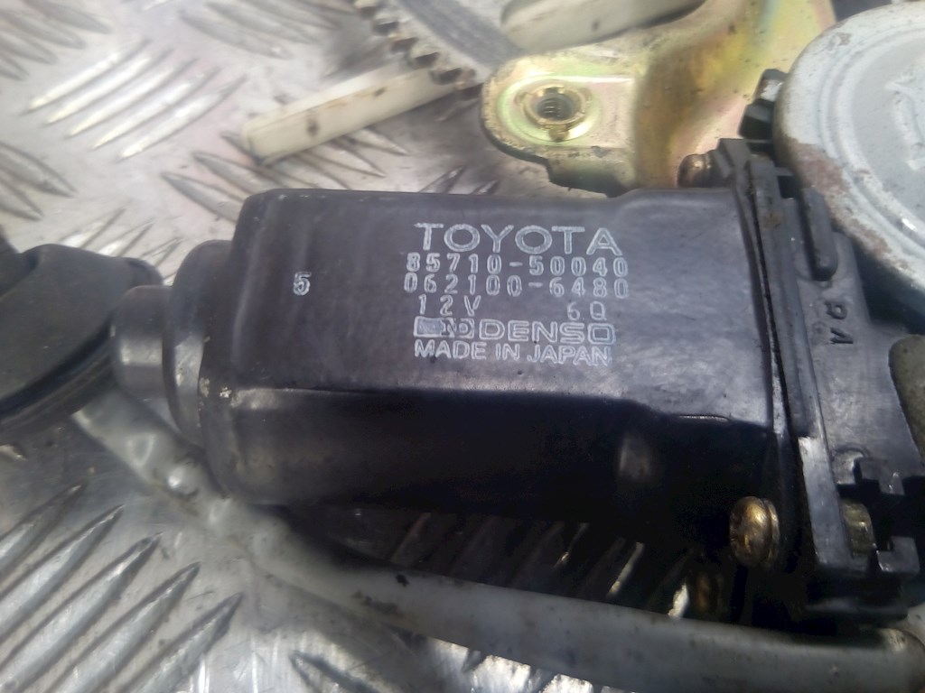 Стеклоподъемник передний правый LEXUS LS UCF20 1997-2000