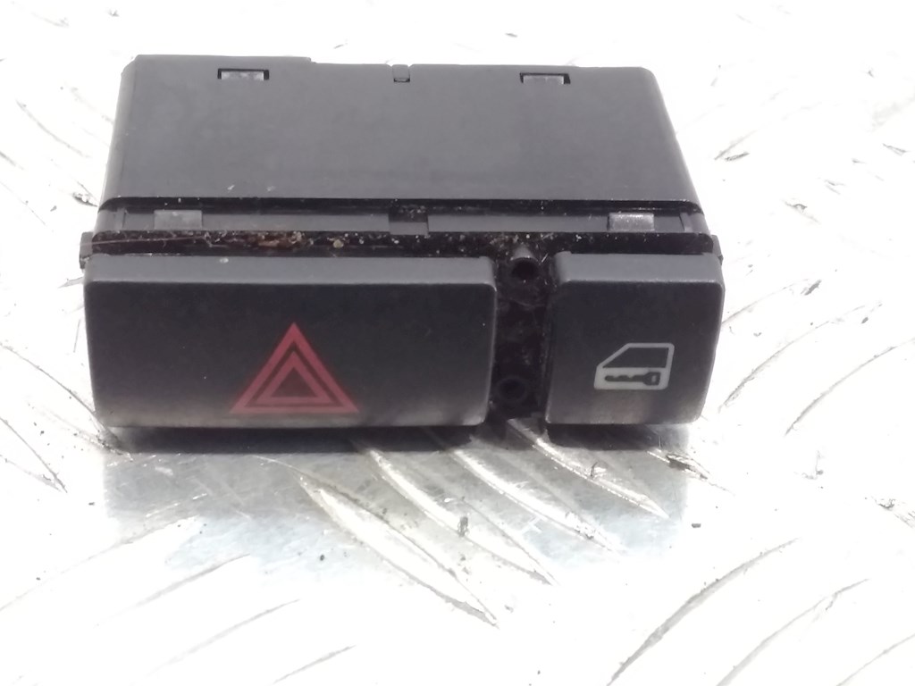 Кнопка аварийной сигнализации (аварийки) BMW X5 E53 1999-2006