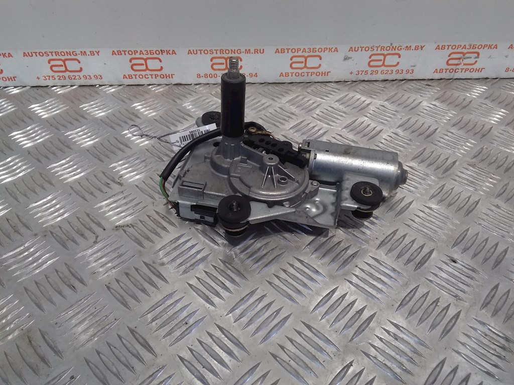 Моторчик стеклоочистителя задний MITSUBISHI Carisma 1995-1999