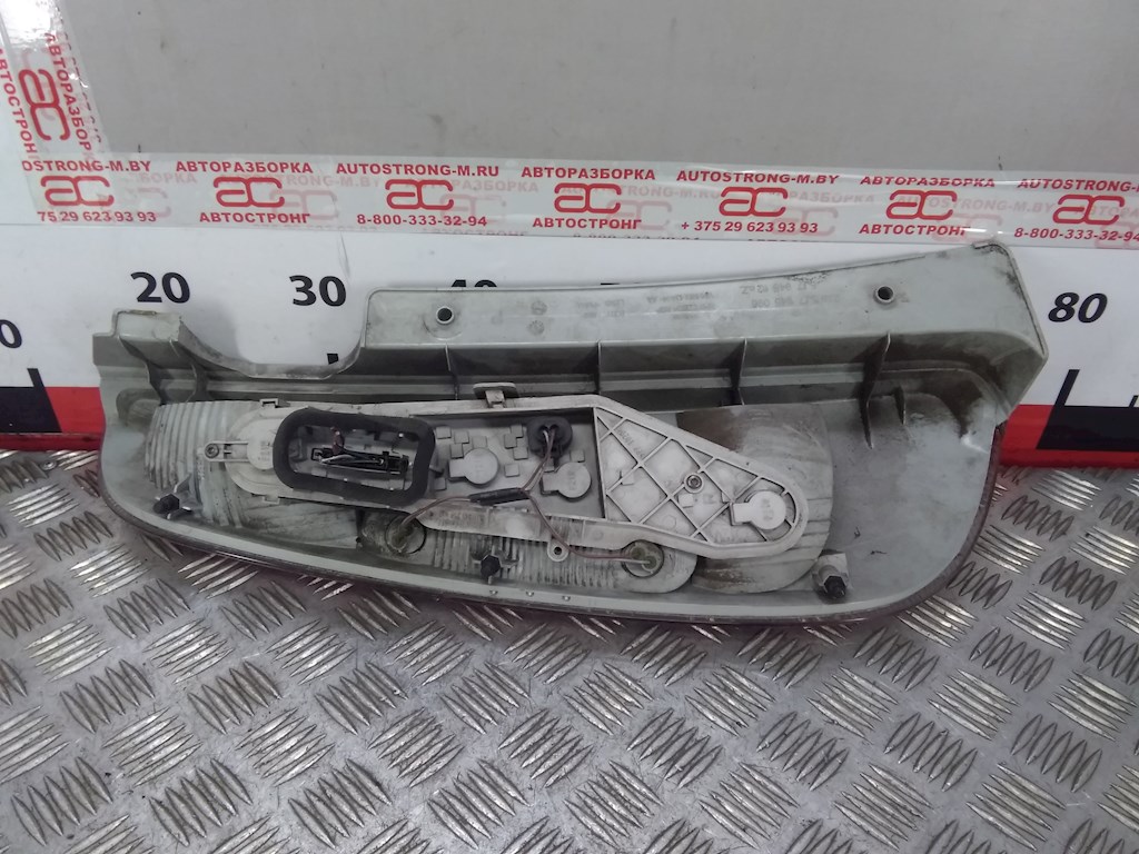 Фонарь задний правый SKODA Roomster 2006-2015