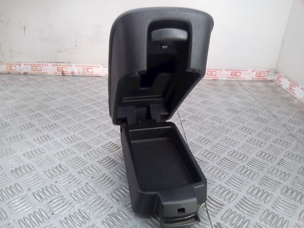 Подлокотник в салон KIA Cee'd I 2006-2012