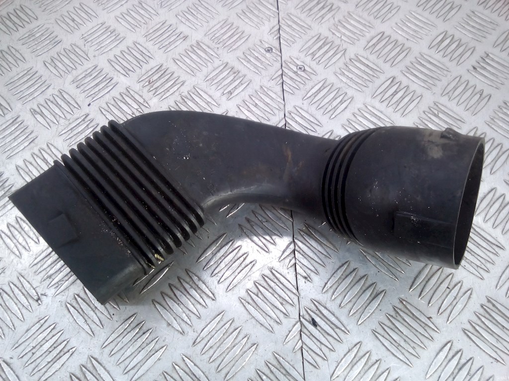 Патрубок воздушного фильтра BMW X5 E53 1999-2006