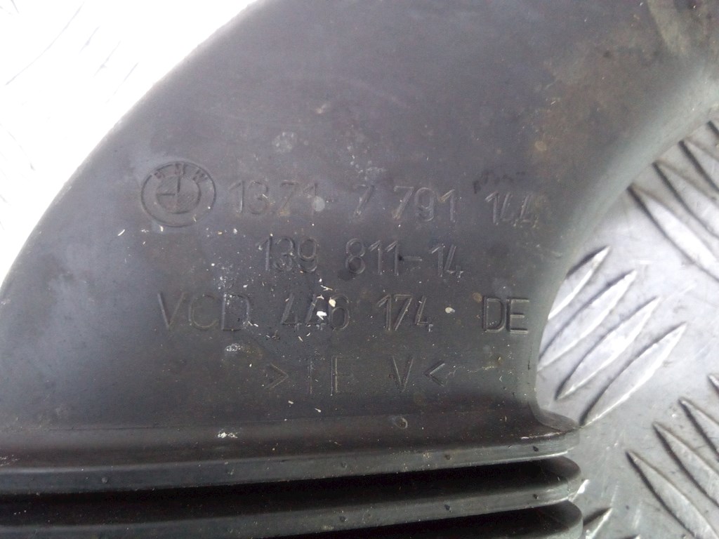 Патрубок воздушного фильтра BMW X5 E53 1999-2006