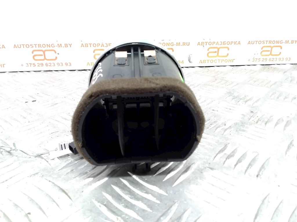 Дефлектор воздушный AUDI A4 B6 2001-2005