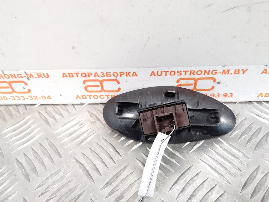 Переключатель регулировки сиденья (кнопка) INFINITI QX56/QX80 2004-2010