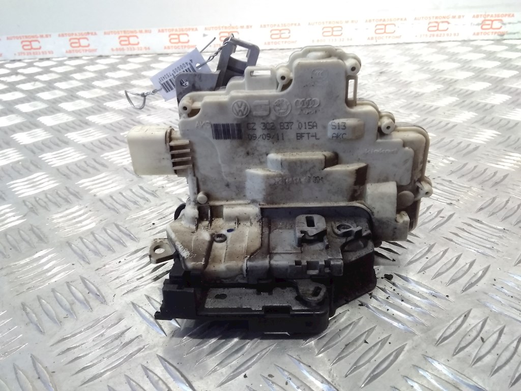 Замок двери передней левой VOLKSWAGEN Passat B7 2011-2015