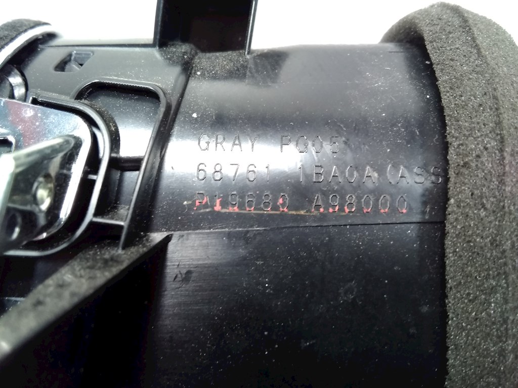 Дефлектор воздушный INFINITI QX56/QX80 2004-2010