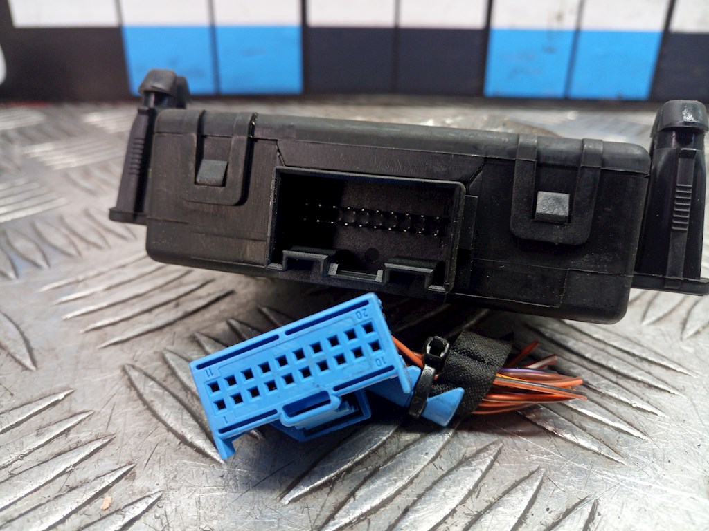 Блок комфорта VOLKSWAGEN Passat B6 2005-2011