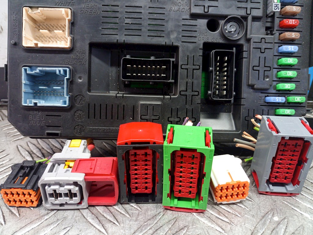 Блок комфорта CITROEN C4 Picasso 2006-2013